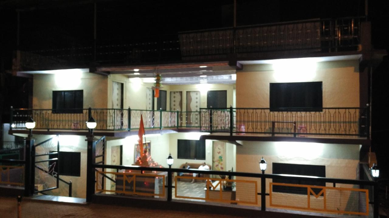 Hotel Madhumalti Mātherān Exterior foto
