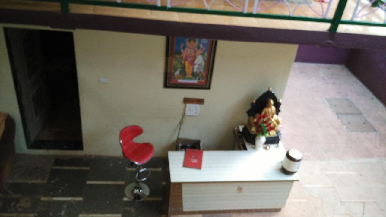 Hotel Madhumalti Mātherān Exterior foto